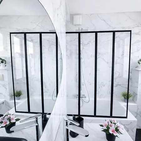 Les Palmiers Moderne A 10 Min De Rouen Holiday home Le Petit-Quevilly