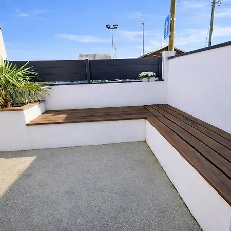 Les Palmiers Moderne A 10 Min De Rouen Holiday home
